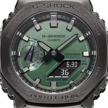 صفحه سبز رنگ ساعت مچی مردانه کاسیو جی شاک مدل Casio G-SHOCK GM-2100B-3ADR