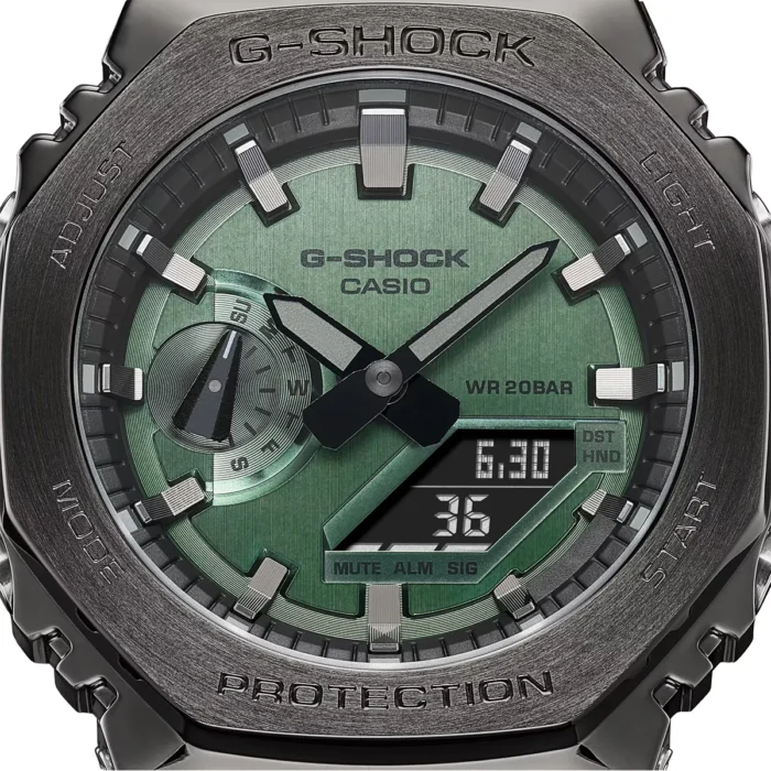 صفحه سبز رنگ ساعت مچی مردانه کاسیو جی شاک مدل Casio G-SHOCK GM-2100B-3ADR