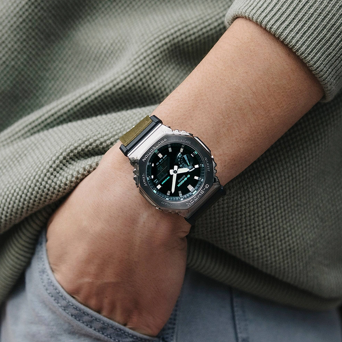 ساعت مچی مردانه کاسیو جی شاک مدل Casio G-SHOCK GM-2100CB-3A - Image 4