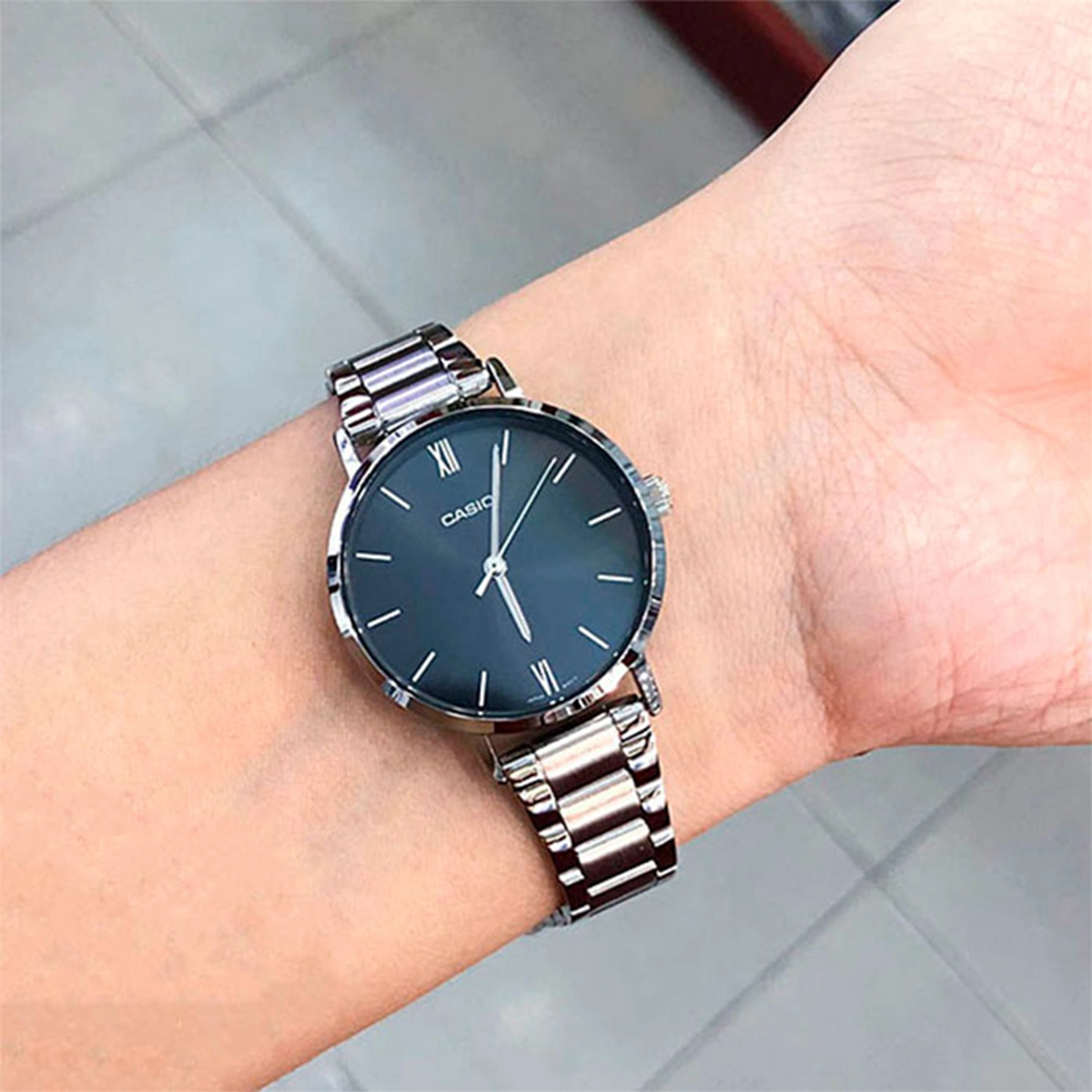 ساعت مچی زنانه کاسیو مدل Casio LTP-VT02D-1A - Image 4